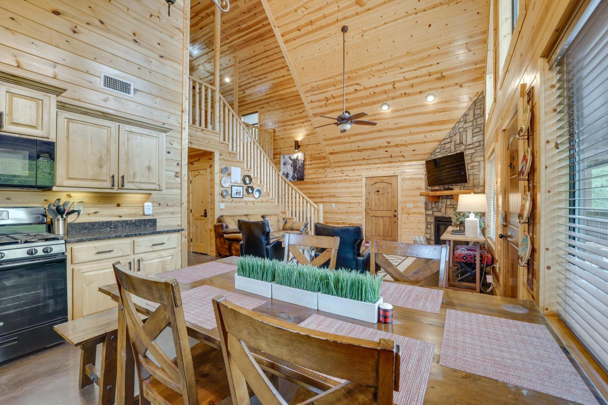 Penny Lane Lodge Broken Bow Cabin Less Than 6 Mi To Lake Buitenkant foto