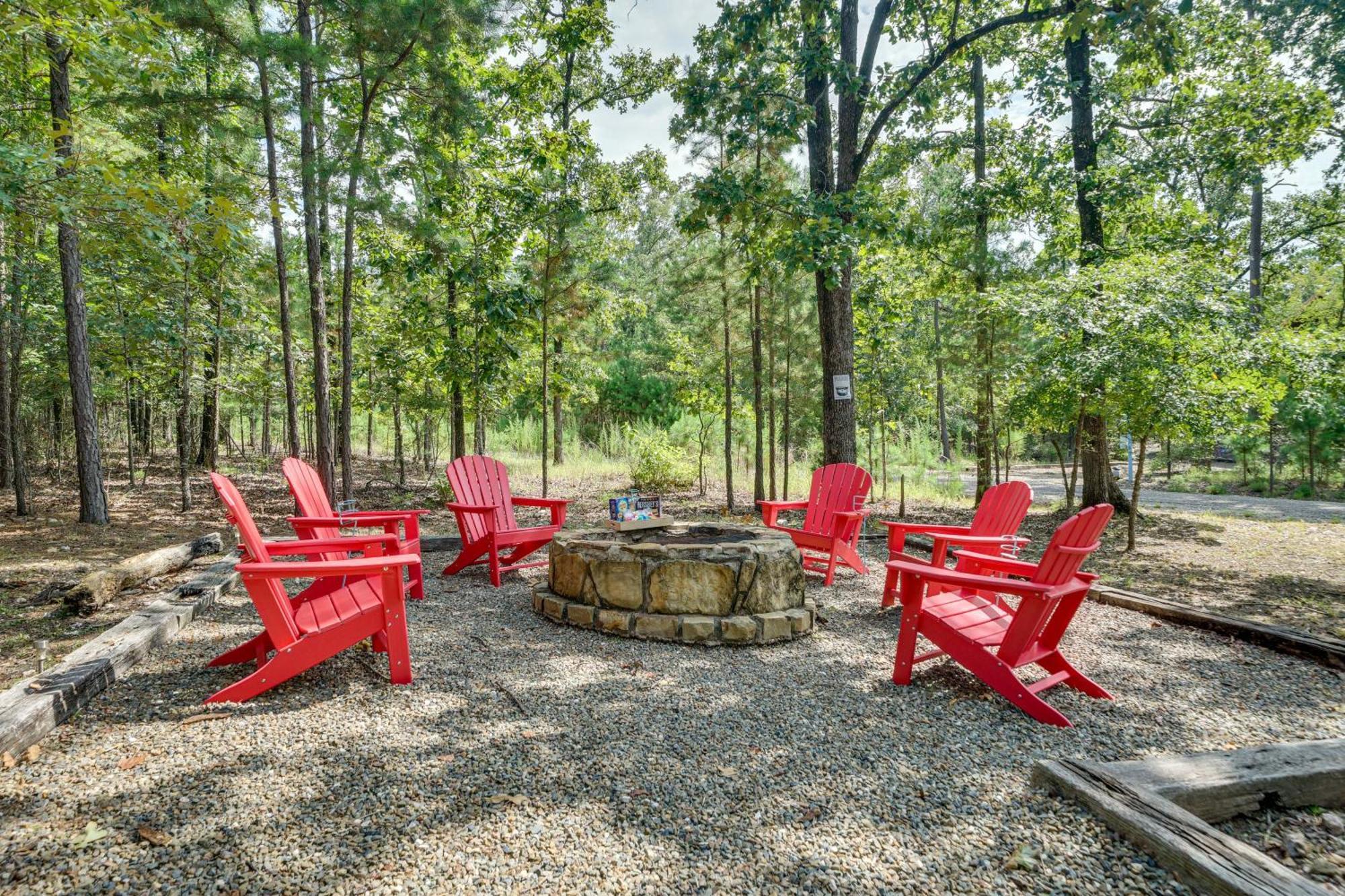 Penny Lane Lodge Broken Bow Cabin Less Than 6 Mi To Lake Buitenkant foto